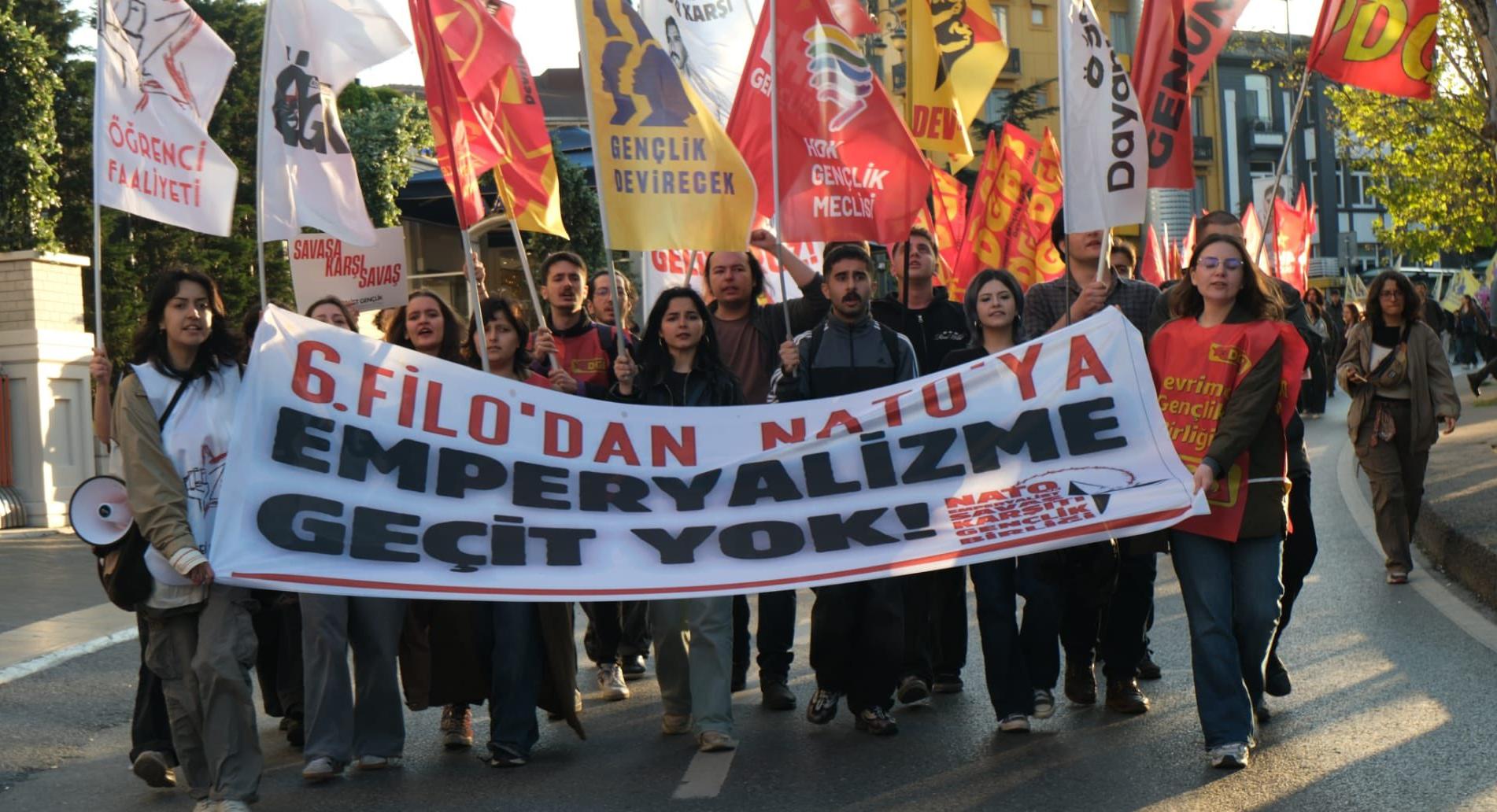 Faşizme Karşı Dirsek Teması mı, Omuz Omuza mı?