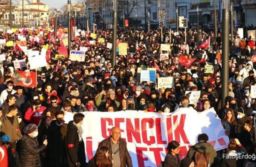 Direnişten Fazlasını Nasıl İnşa Edeceğiz?